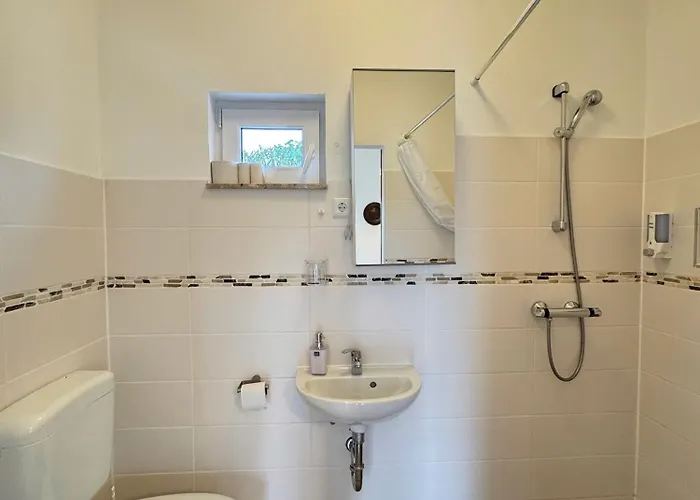 Asiatisches Pensionat Braunsbedra