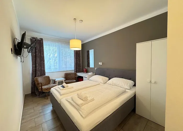 Pensionat Asiatisches Braunsbedra